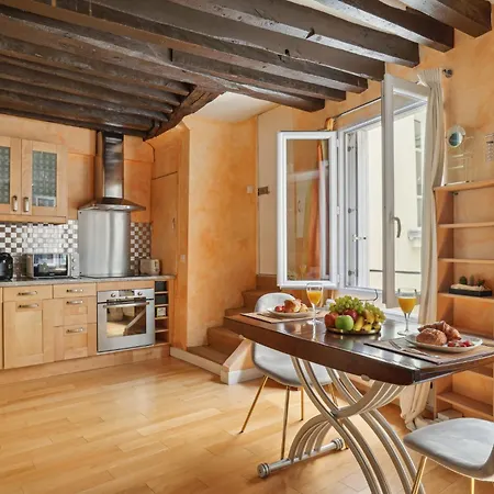 Апартаменты Bnbnova - Pompidou & Le Marais Париж