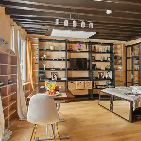 Bnbnova - Pompidou & Le Marais Апартаменты *