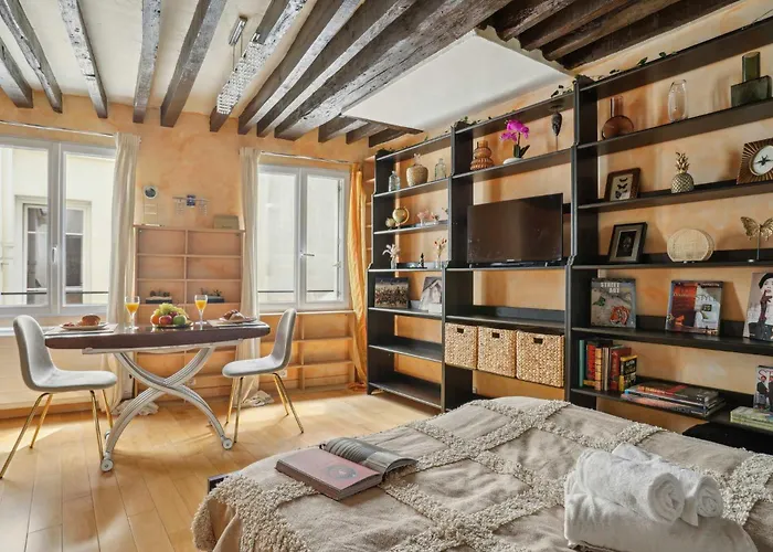 Bnbnova - Pompidou & Le Marais Апартаменты Париж